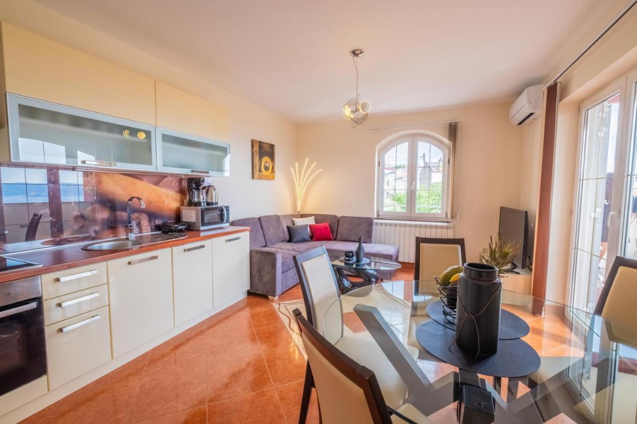 Apartments Laganini Novi Vinodolski Eksteriør billede