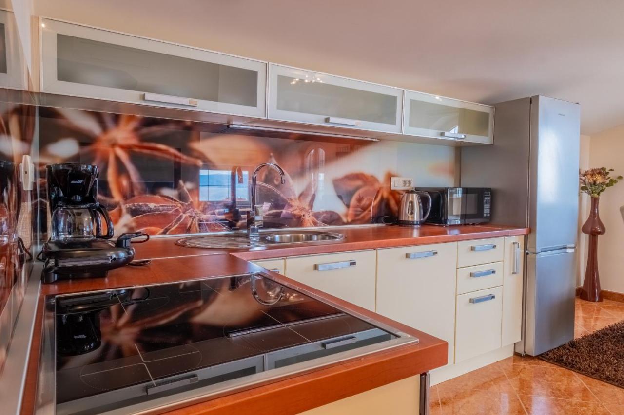 Apartments Laganini Novi Vinodolski Eksteriør billede