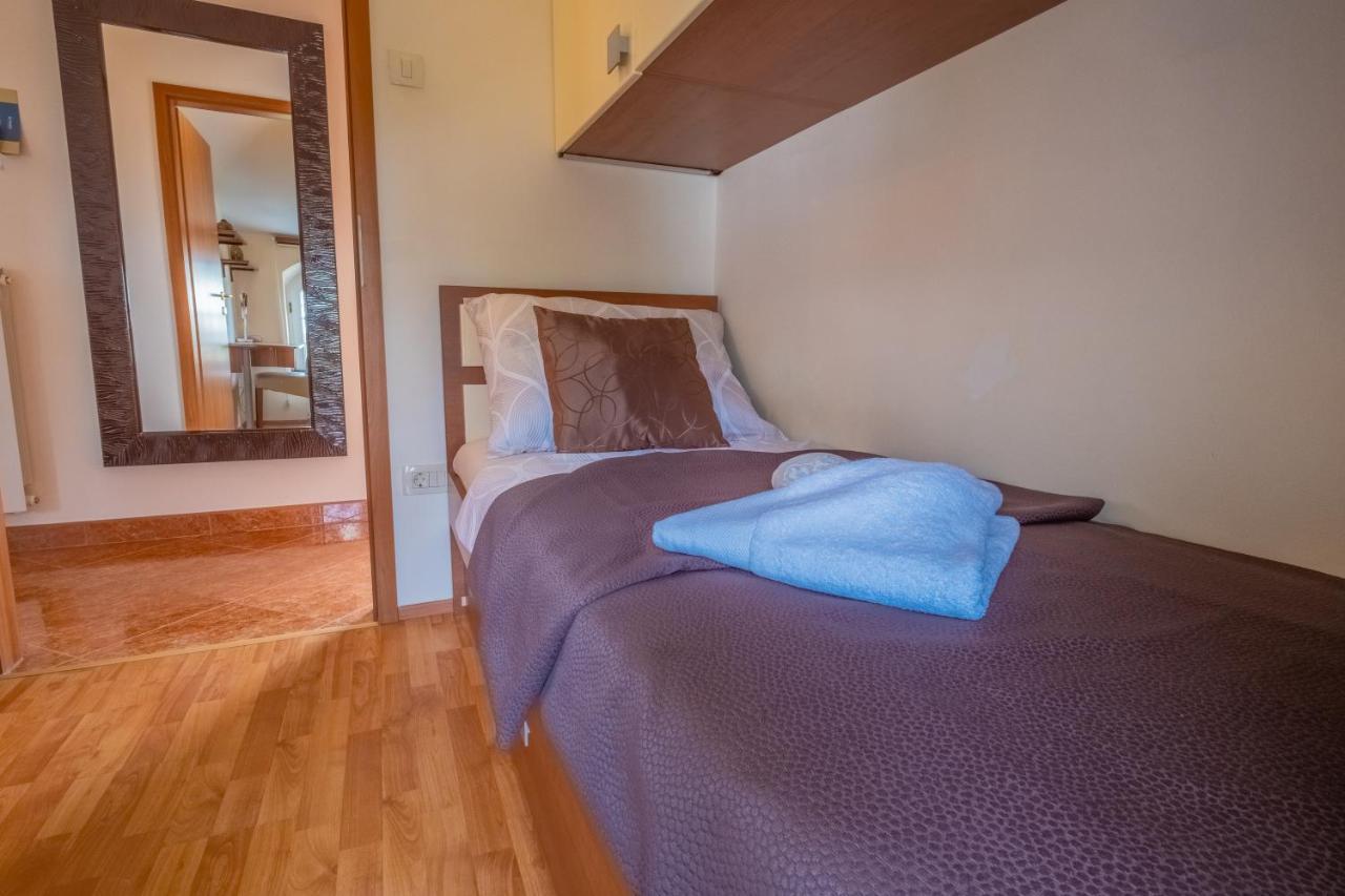 Apartments Laganini Novi Vinodolski Eksteriør billede